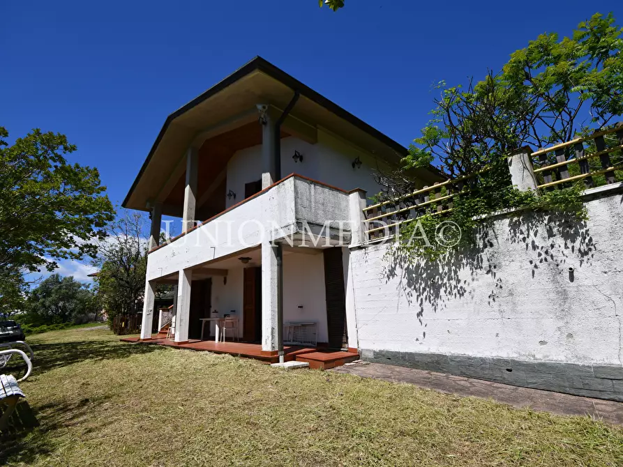 Immagine 9 di Casa indipendente in vendita  a Sarzana