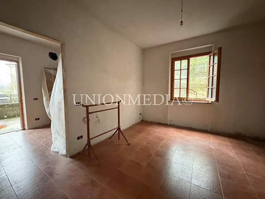 Immagine 29 di Casa bifamiliare in vendita  a Follo