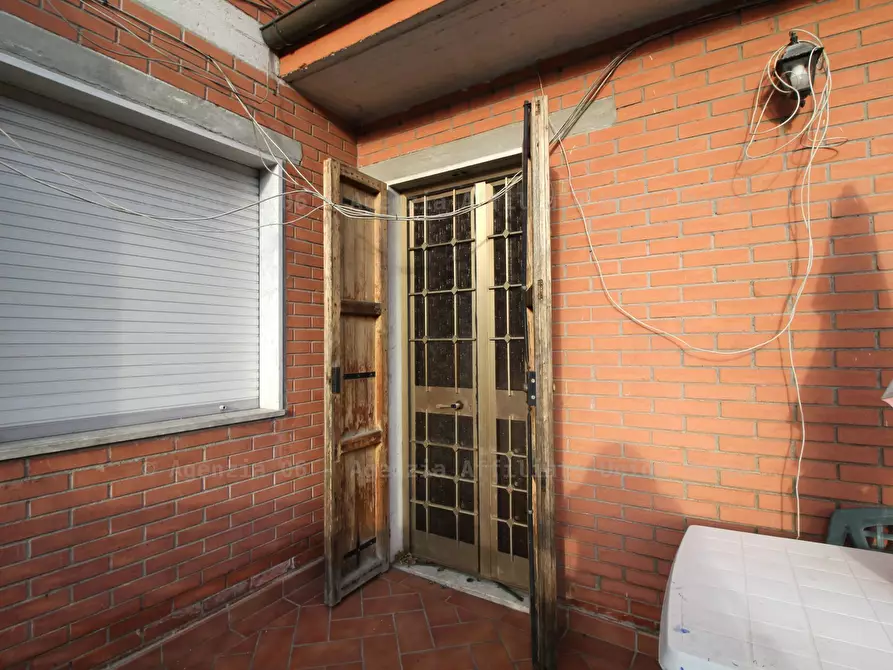 Immagine 2 di Appartamento in vendita  a Vezzano Ligure