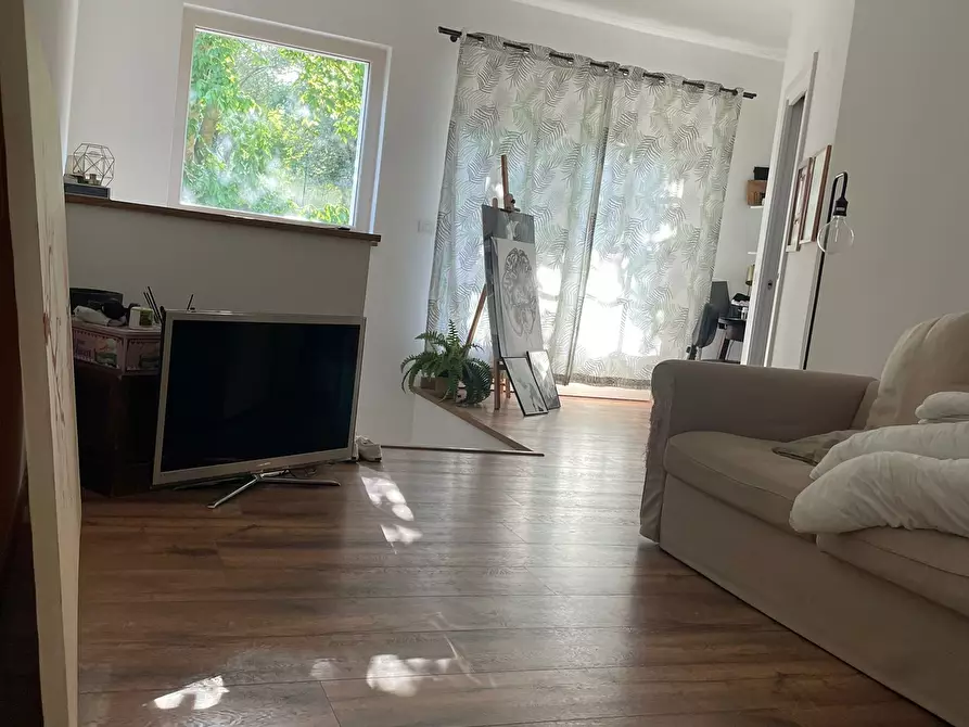 Immagine 10 di Villa in vendita  in via fratta a Sarzana