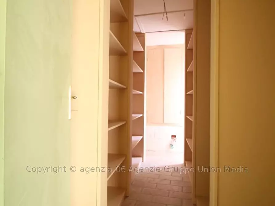 Immagine 14 di Appartamento in vendita  a Ortonovo