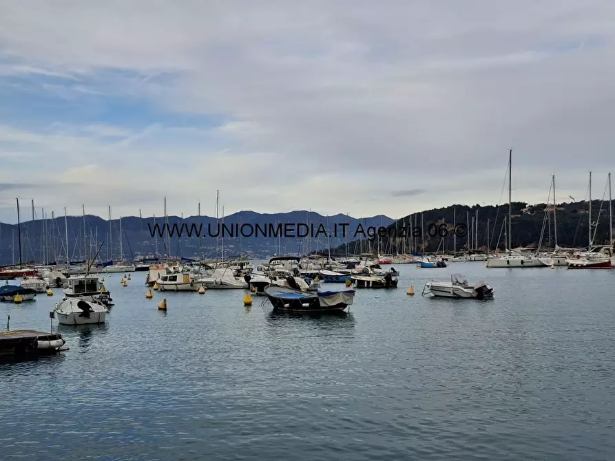 Immagine 4 di Appartamento in vendita  a Lerici