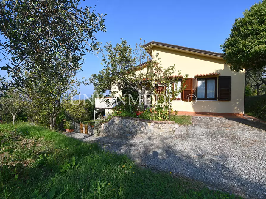 Immagine 6 di Casa indipendente in vendita  in Via boccognano a Fosdinovo