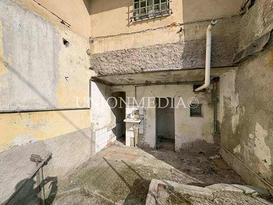 Immagine 36 di Casa semindipendente in vendita  in Viale Vittorio Alfieri 26 a Sarzana