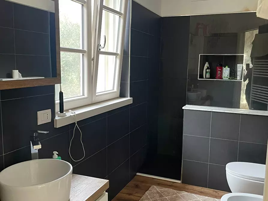 Immagine 15 di Villa in vendita  in via fratta a Sarzana