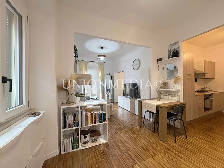 Immagine 13 di Appartamento in vendita  in piazza matteotti a Sarzana