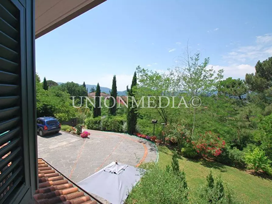 Immagine 50 di Villa in vendita  in Via cappuccini a Sarzana