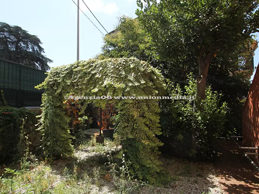 Immagine 34 di Casa semindipendente in vendita  a Sarzana