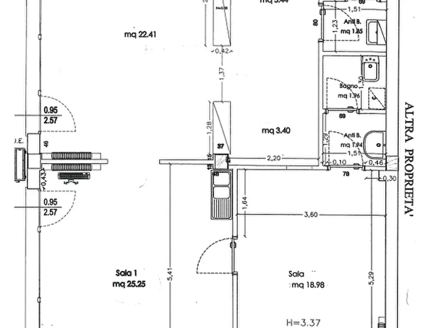 Immagine 2 di Locale commerciale in vendita  a Santarcangelo Di Romagna