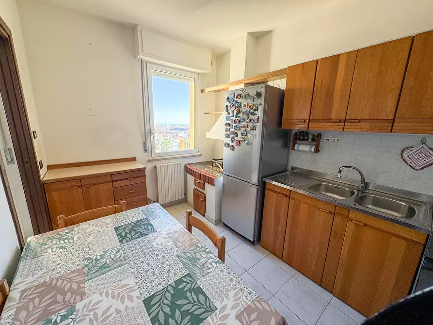 Immagine 10 di Trilocale in vendita  in Via Salvemini 28 a Rimini