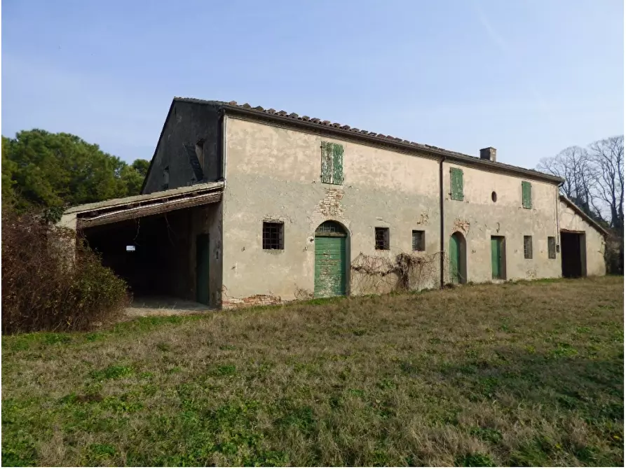 Immagine 1 di Rustico / casale in vendita  in Strada Statale 9 Via Emilia 682 a Longiano