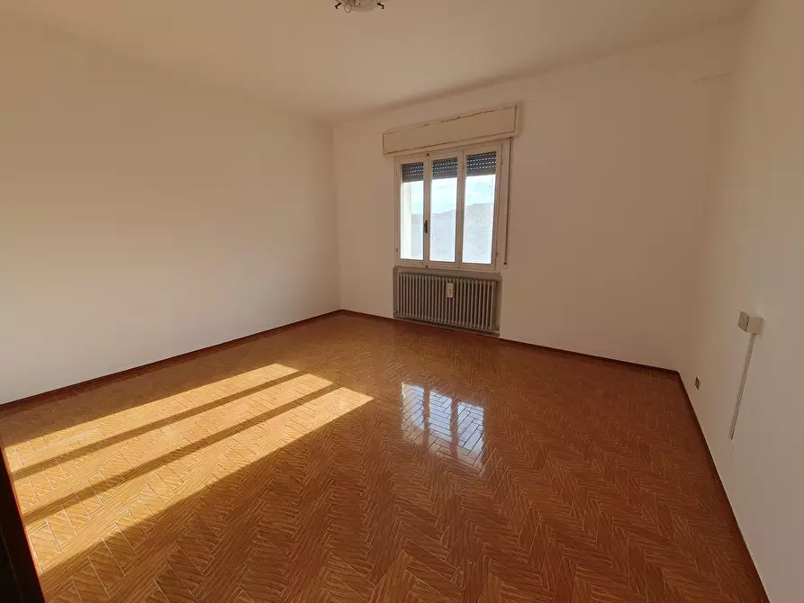 Immagine 34 di Quadrilocale in vendita  in Via Papa Giovanni XXIII 15 a San Mauro Pascoli