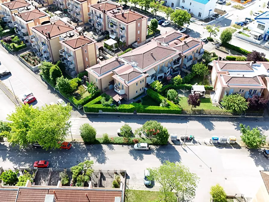 Immagine 28 di Trilocale in vendita  in Via Berlino 89 a Santarcangelo Di Romagna