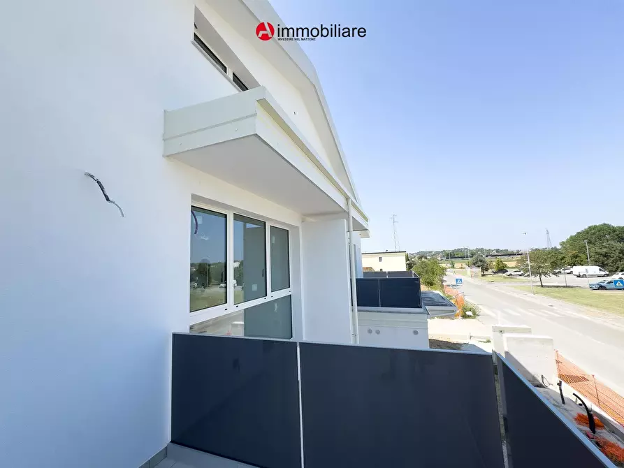 Immagine 4 di Villetta a schiera in vendita  a Rimini