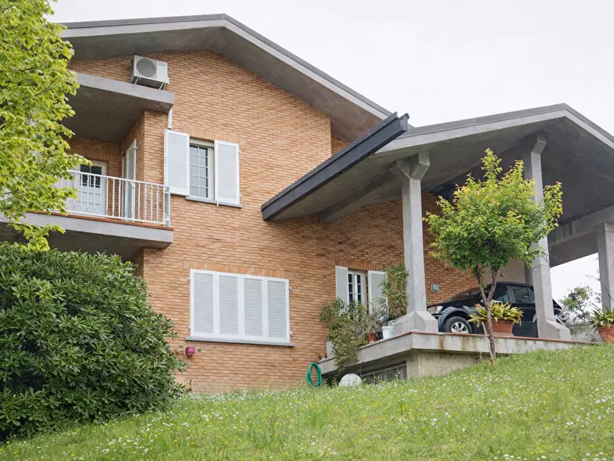 Immagine 1 di Villa in vendita  in Via delle Cave a Poggio Torriana