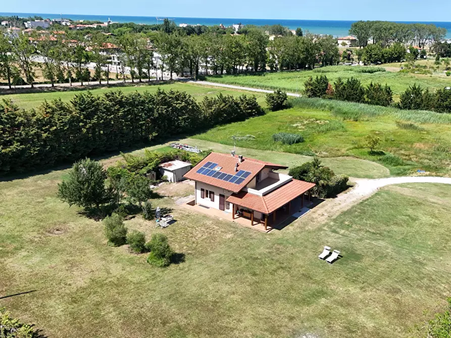 Immagine 47 di Villa in vendita  in Via Giuseppe Garibaldi a Bellaria-Igea Marina