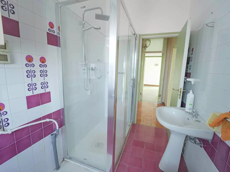 Immagine 8 di Quadrilocale in vendita  in Via Giovanni Ruffini 9 a Rimini