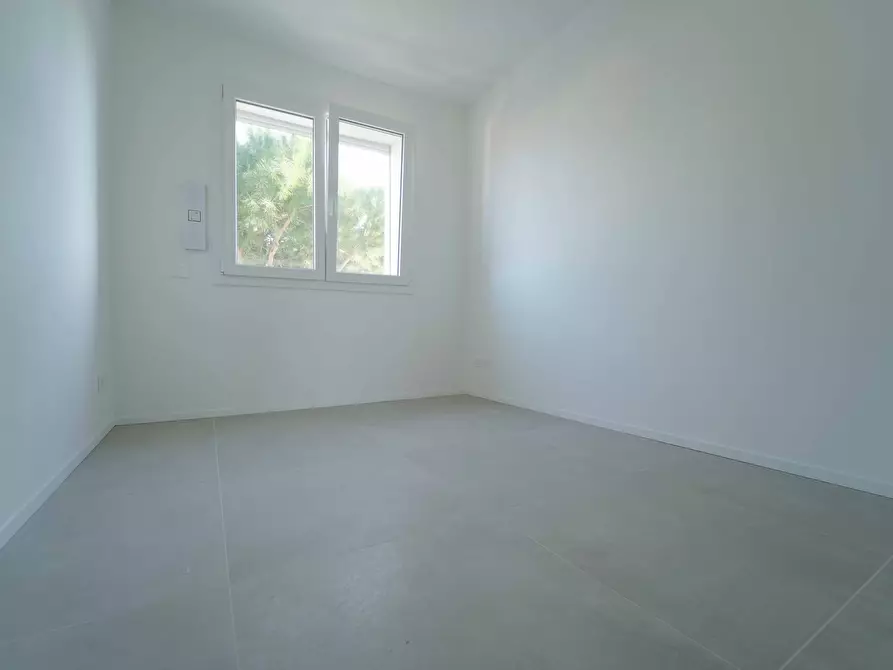 Immagine 6 di Quadrilocale in vendita  in Via Niccolò Tommaseo 100 a Rimini