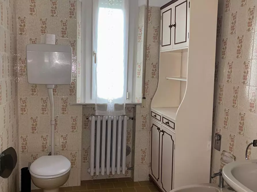 Immagine 11 di Quadrilocale in vendita  in Via Monte San Michele 11 a Rimini