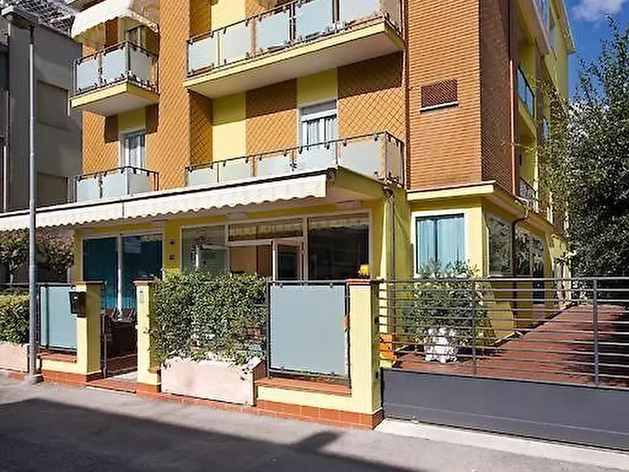 Immagine 1 di Capannone industriale in vendita  a Rimini