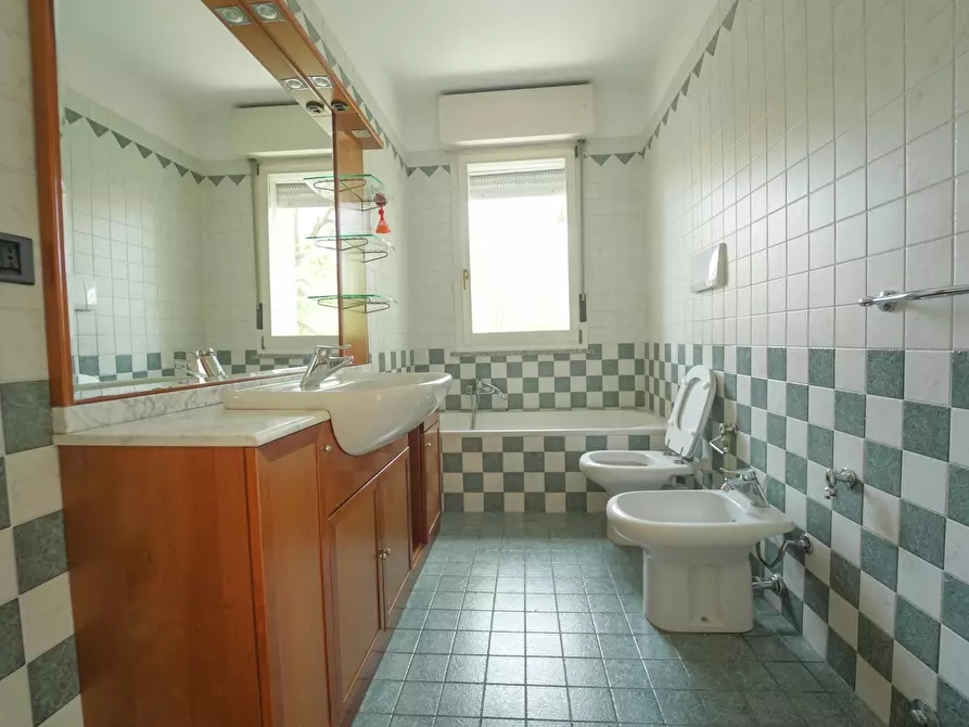 Immagine 17 di Quadrilocale in vendita  in Via Andrea Costa 133 a Santarcangelo Di Romagna