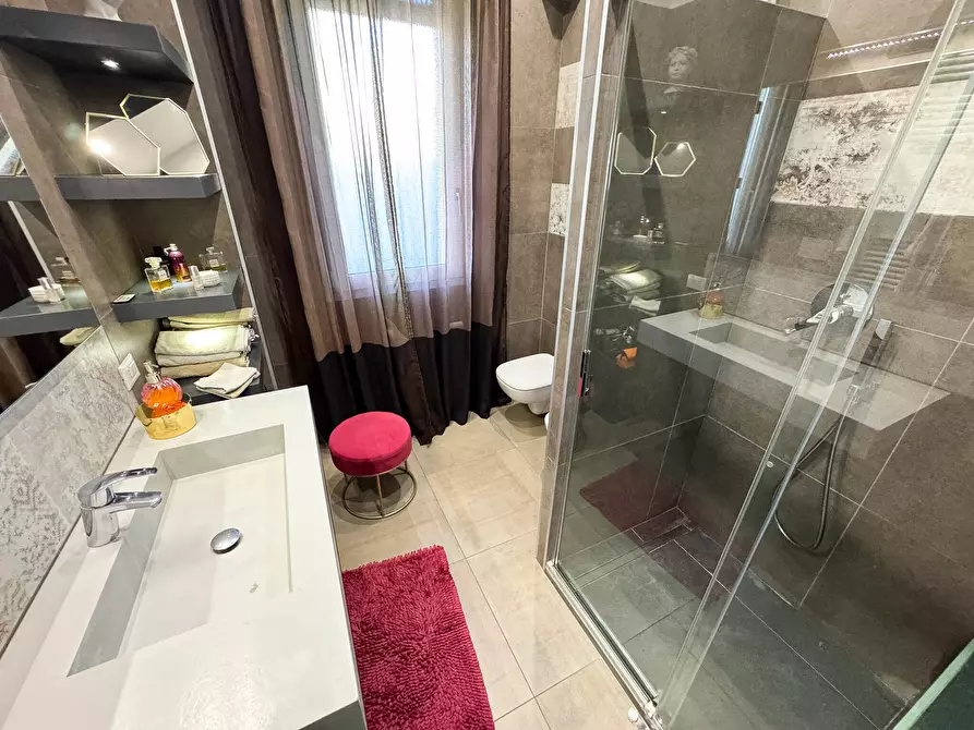 Immagine 27 di Quadrilocale in vendita  in Viale San Gottardo a Rimini