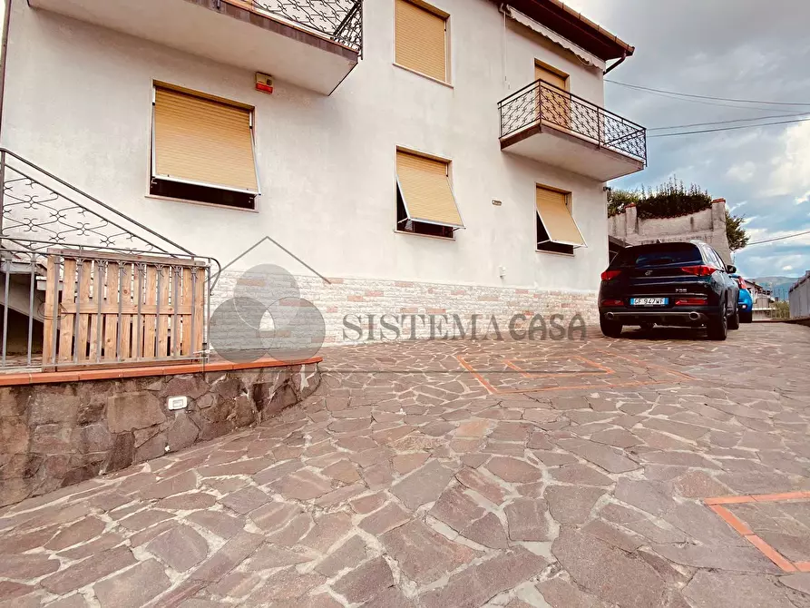 Immagine 52 di Villa in vendita  in Via 1º Maggio 12 a Follo