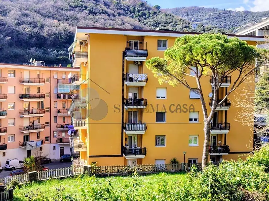 Immagine 19 di Quadrilocale in vendita  in Piazzale Europa 37 a Recco
