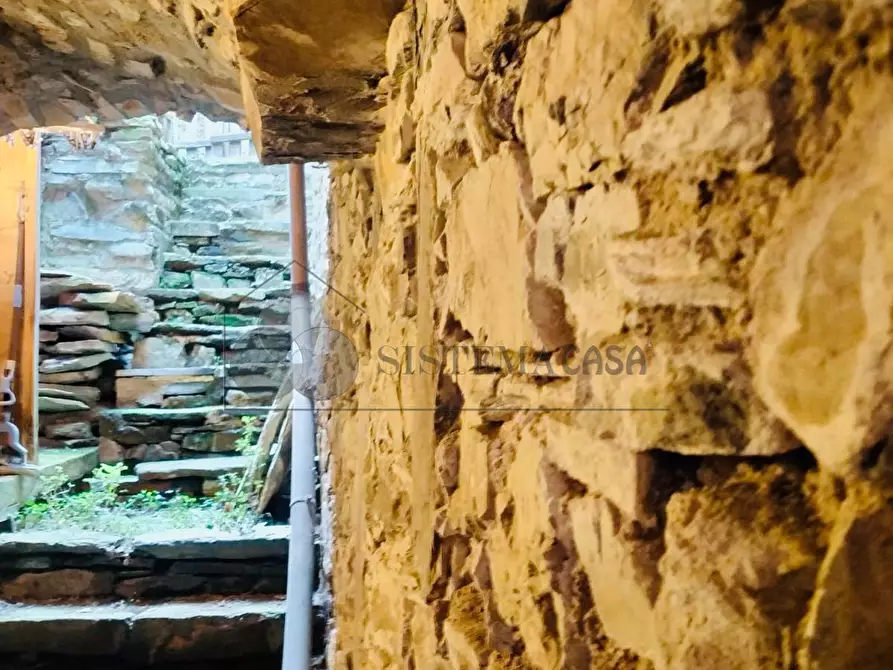 Immagine 21 di Casa semindipendente in vendita  in Via Debeduse 10 a Calice Al Cornoviglio