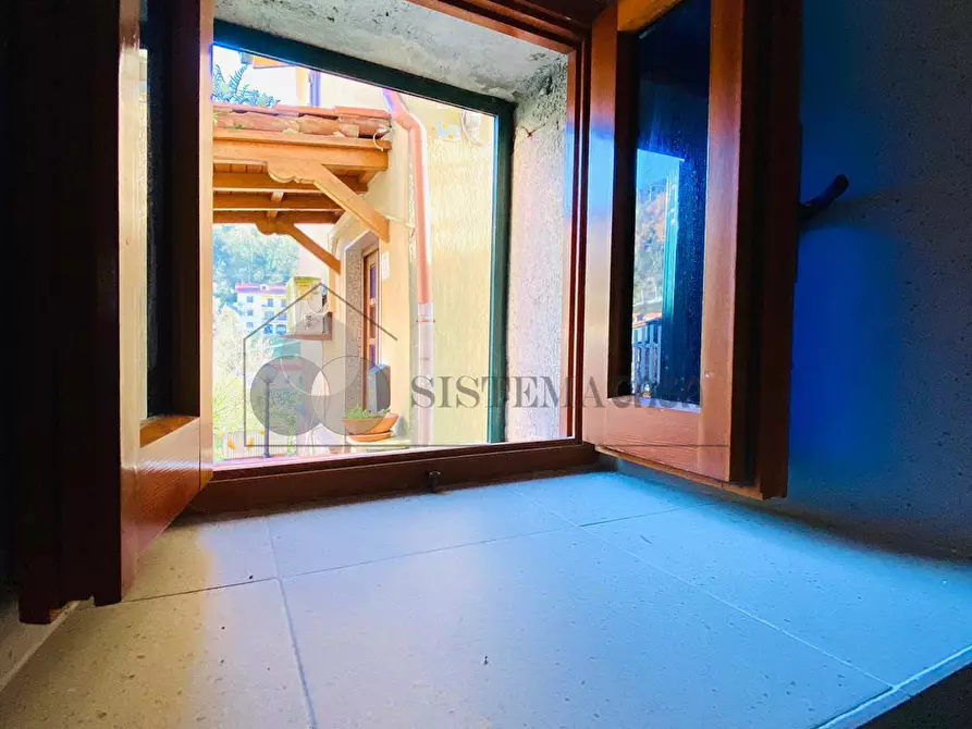 Immagine 11 di Rustico / casale in vendita  in Via Sperone 1616 a Follo