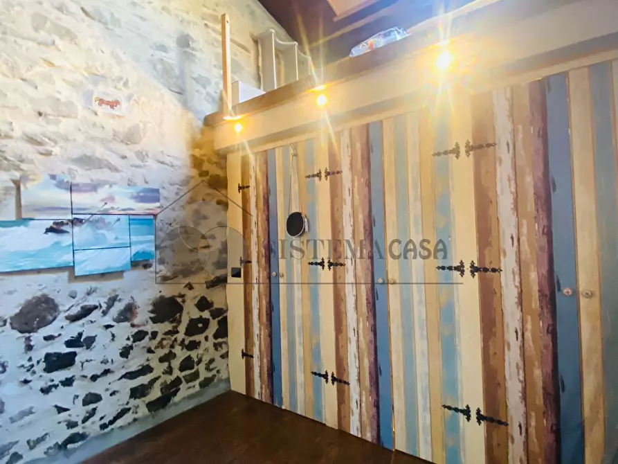 Immagine 24 di Porzione di casa in vendita  in Via Stazione 25 a Follo