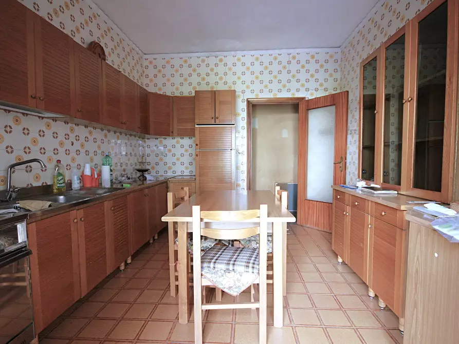 Immagine 7 di Trilocale in vendita  in Via Zenone di Elea 49 a Napoli