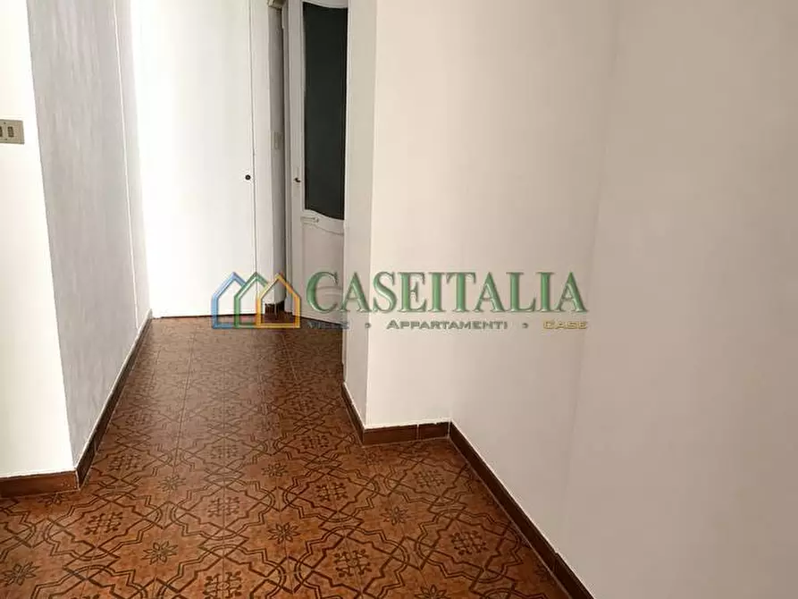 Immagine 14 di Quadrilocale in vendita  in Via Vincenzo Vela 40 a Torino