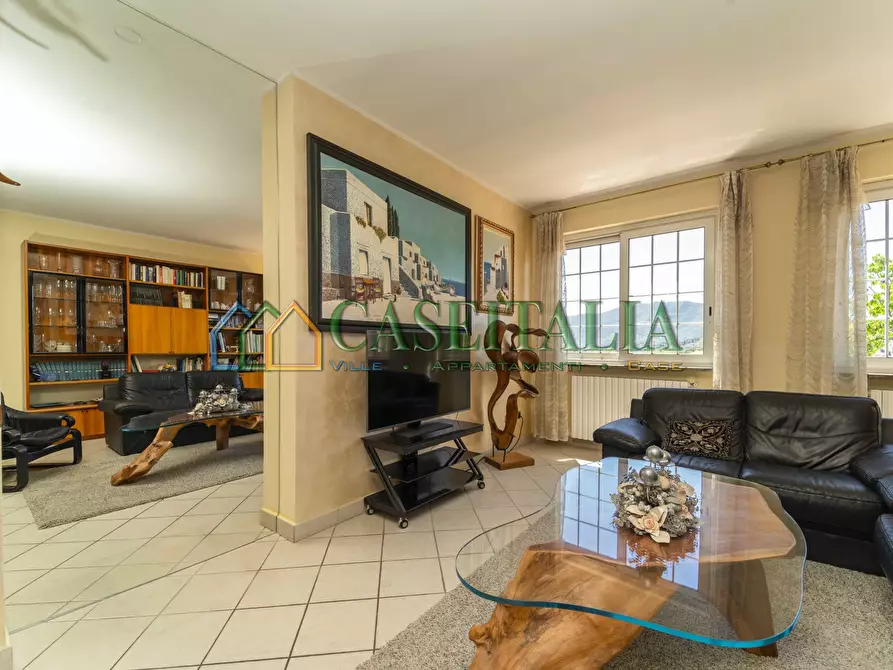 Immagine 10 di Casa indipendente in vendita  a Cisano Sul Neva