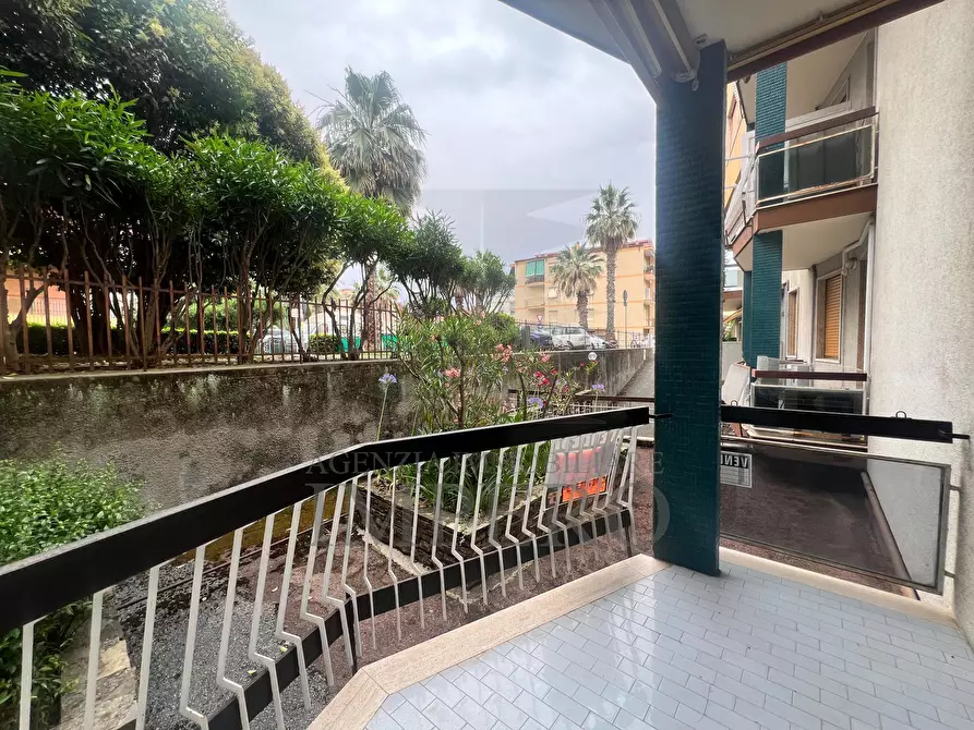 Immagine 3 di Trilocale in vendita  in Corso Europa 46 a Bordighera