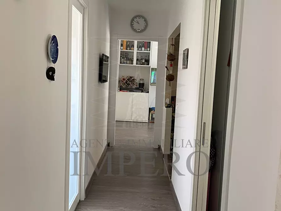 Immagine 10 di Trilocale in vendita  in Via Milite Ignoto 1 a Ventimiglia