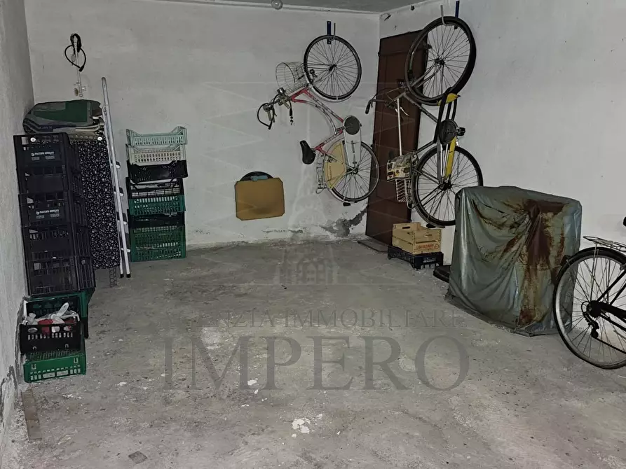 Immagine 1 di Garage in vendita  in Via Don Bruno Corti 1 a Ventimiglia