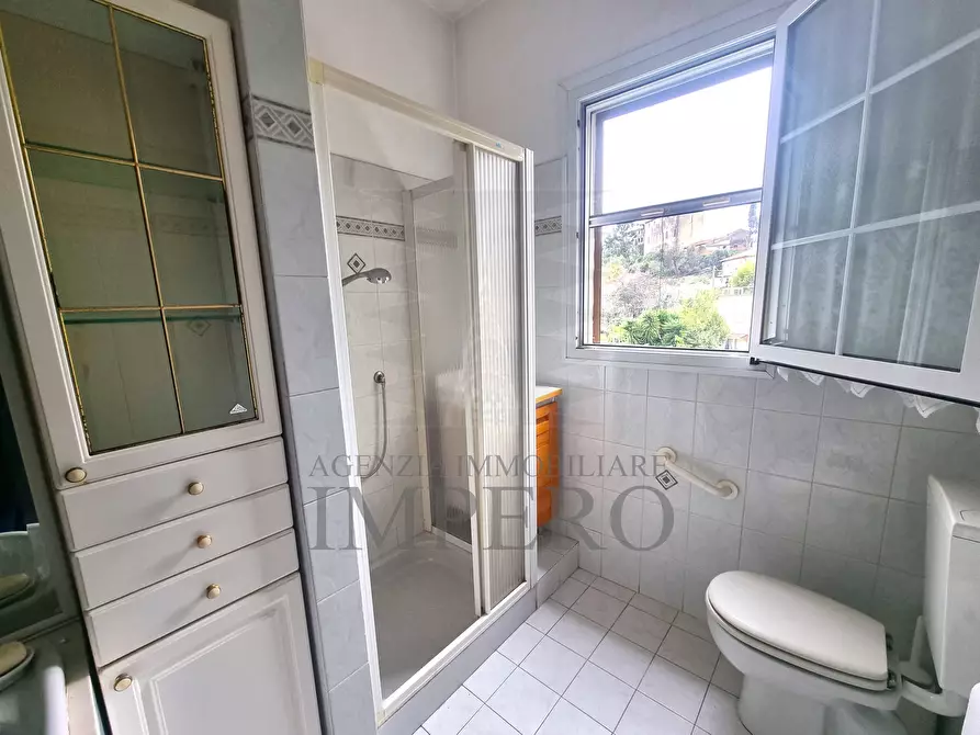 Immagine 25 di Quadrilocale in vendita  in Via Gallardi 133 a Ventimiglia