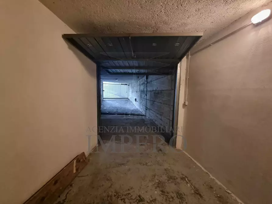 Immagine 9 di Garage in vendita  in Via Asse 85 a Ventimiglia