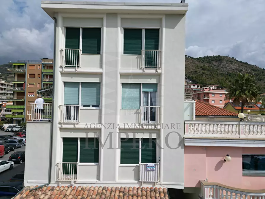 Immagine 22 di Trilocale in vendita  in Passeggiata Cavallotti 59 a Ventimiglia