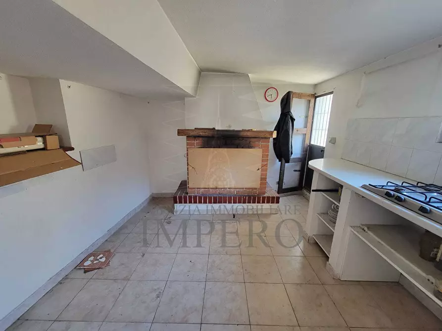 Immagine 49 di Magazzino in vendita  in Strada Statale 1 35 a Camporosso