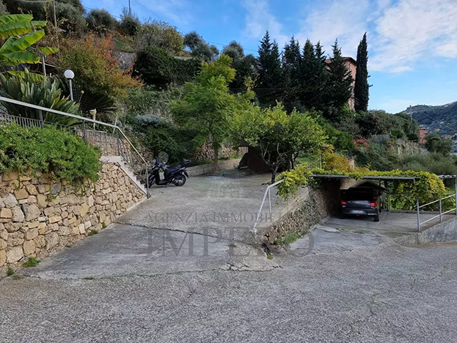 Immagine 20 di Villa in vendita  in Corso Limone Piemonte 174 a Ventimiglia