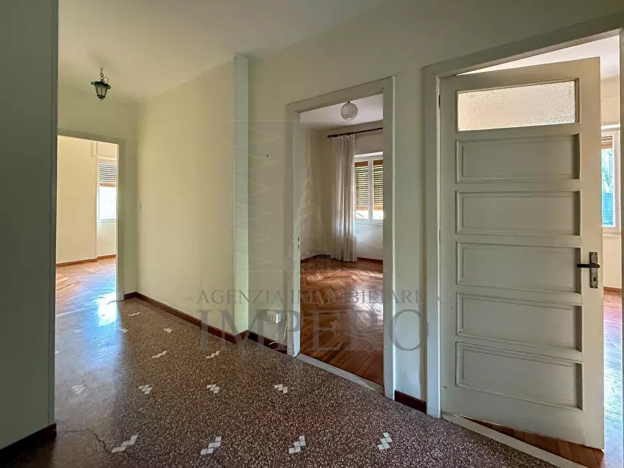 Immagine 17 di Quadrilocale in vendita  in Via 1º Maggio 60 a Bordighera