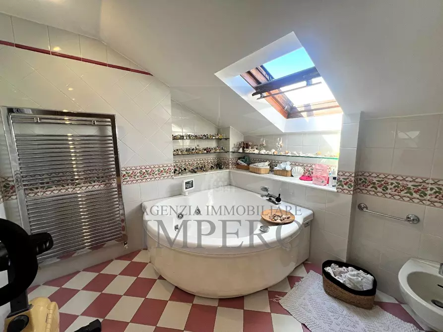 Immagine 34 di Pentalocale in vendita  in Corso Vittorio Emanuele 236 a Camporosso