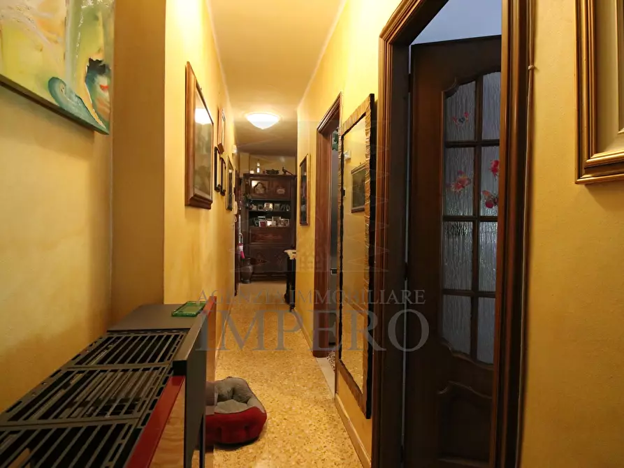 Immagine 7 di Trilocale in vendita  in Via Tenda 46 a Ventimiglia
