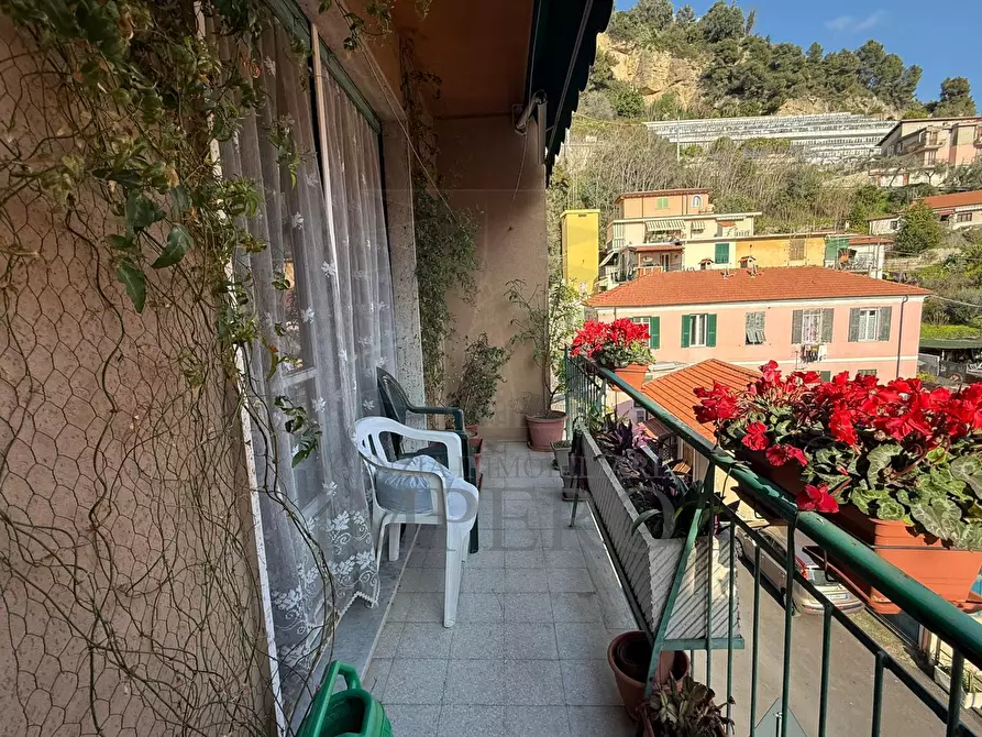 Immagine 1 di Trilocale in vendita  in Via Gianchette 1 a Ventimiglia