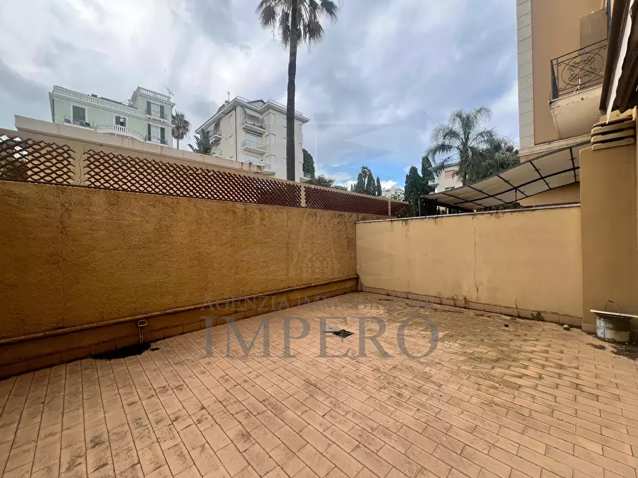 Immagine 7 di Bilocale in vendita  in Corso Italia 100 a Bordighera