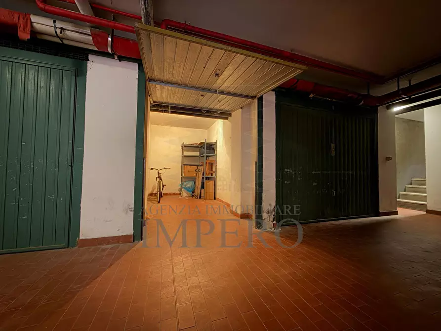 Immagine 9 di Garage in vendita  in Passeggiata Trento e Trieste 43 a Ventimiglia