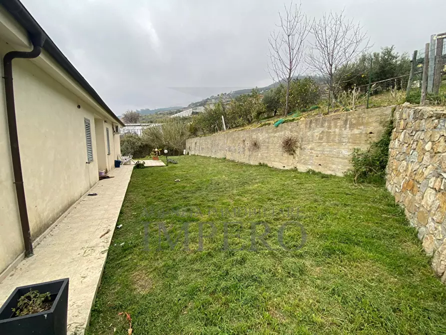 Immagine 21 di Villa in vendita  in strada ospedaletti 52 a Ospedaletti