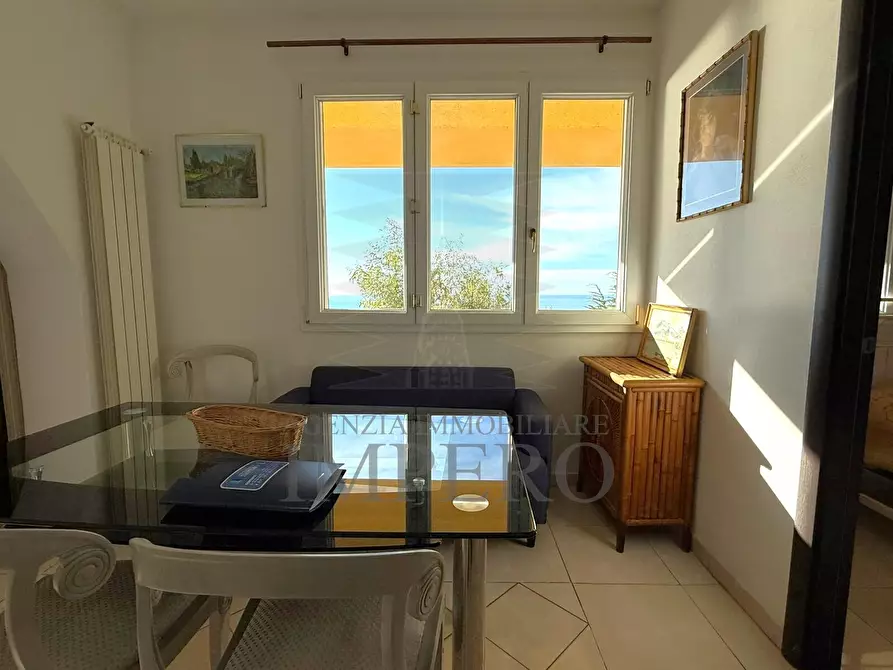 Immagine 5 di Bilocale in vendita  in Via Alpe Summa 5 a Ventimiglia
